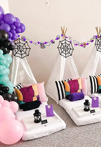 Pijamada de lujo con tema The Nightmare Before Christmas